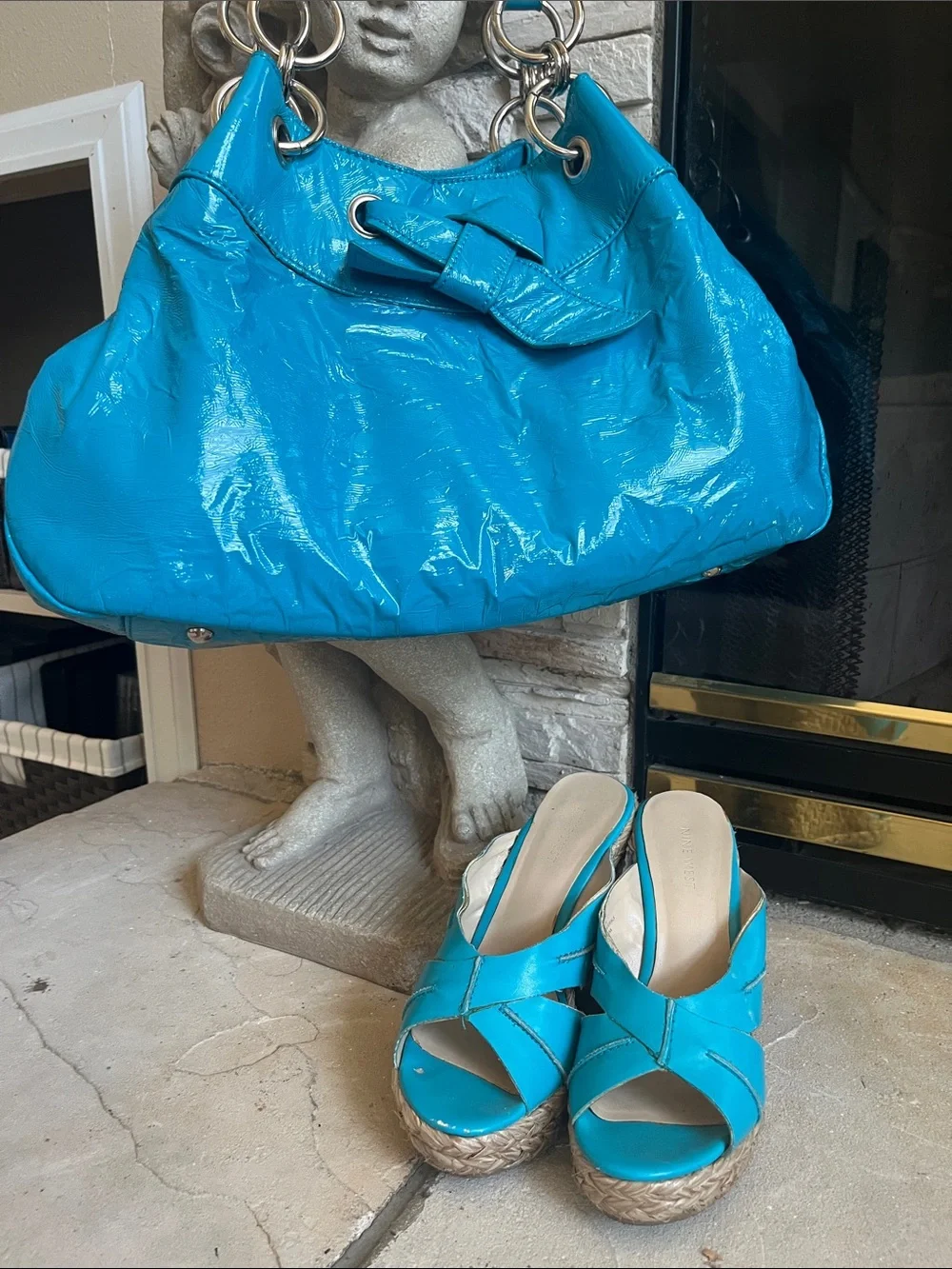 Nine West Turqoise Wedge Sandals and Matching Color Tote Bag Set